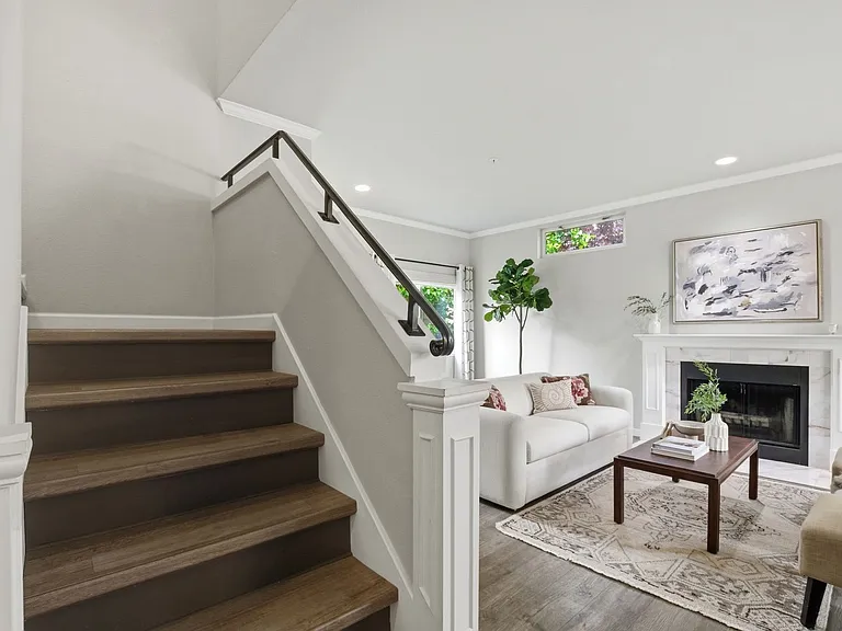 62 Avalon Ct — Photo 19