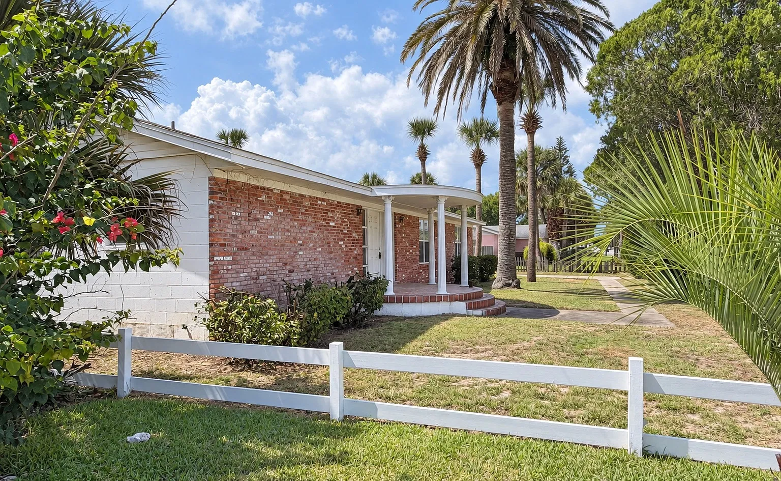 4 bed, 2079 sqft, $2,495 — Photo 1