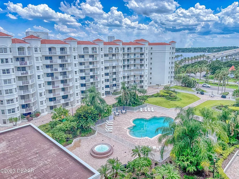 1 John Anderson Dr #Penthouse 7 — Photo 89