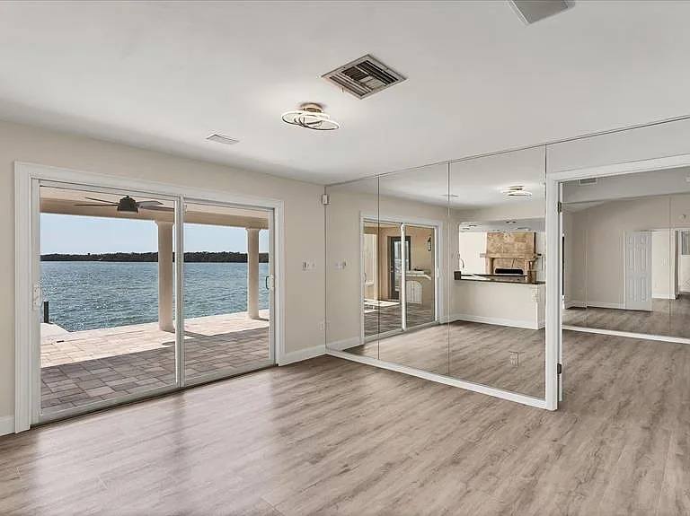 120 Sands Point Dr — Photo 13