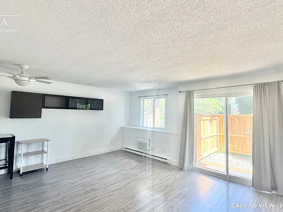 276 Eiwo Ct #106