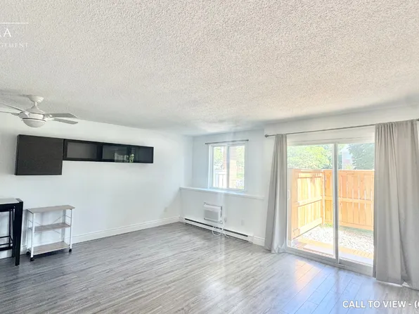276 Eiwo Ct #106, Waterloo, ON N2K 3M6