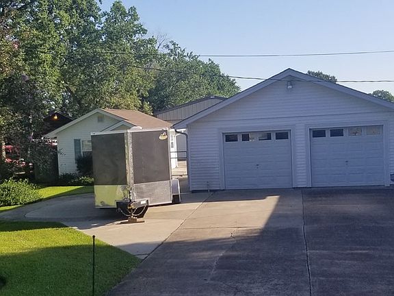 3rd image of 1215 S 29th St