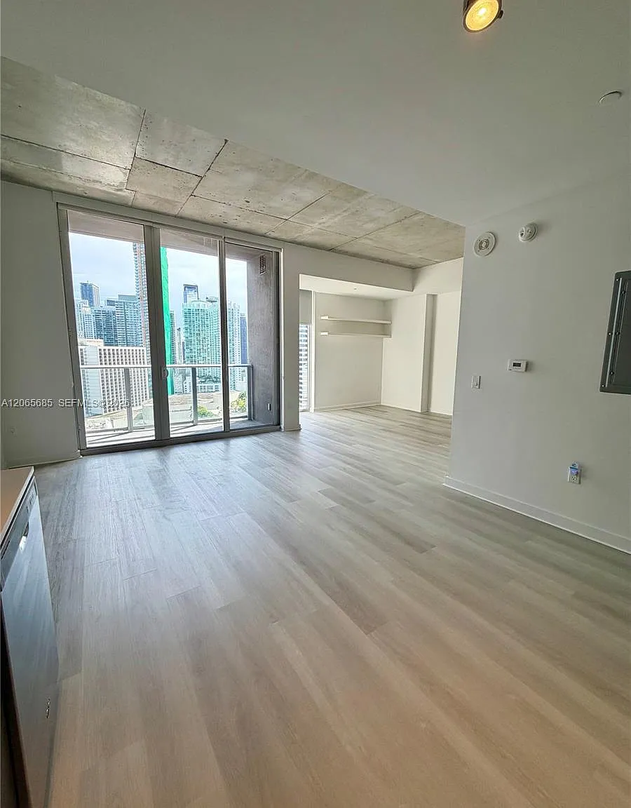 Centro Condo — Photo 2