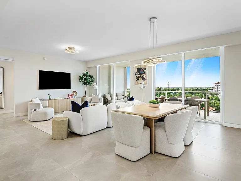 220 SE Mizner Blvd #810 — Photo 2