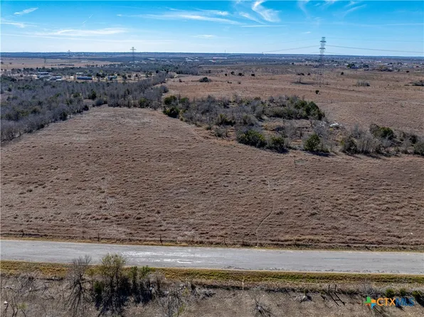 3 Schubert Ln, Kyle, TX 78640