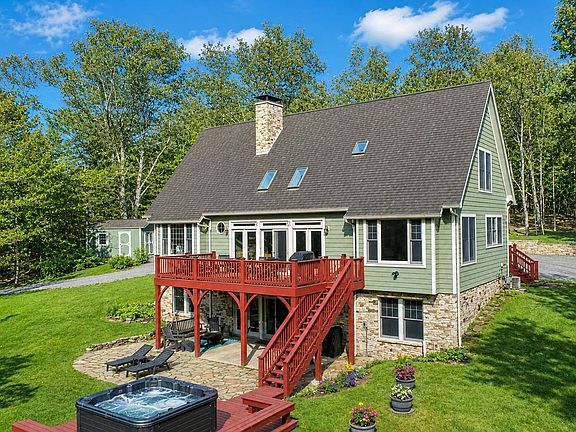 2nd image of 185 Ruta Ln