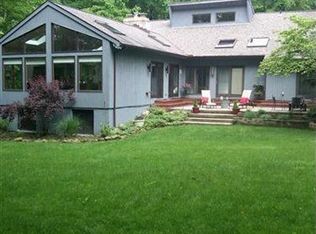 18794 Sharon Rd, Chagrin Falls, OH 44023