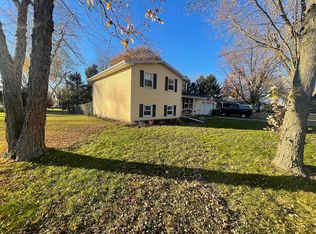 315 Philip Dr, Tolono, IL 61880
