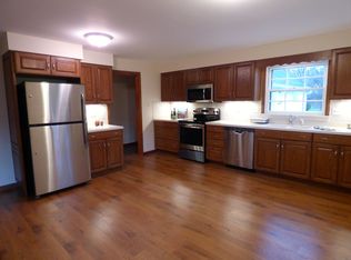 354 Penton Rd, Chagrin Falls, OH