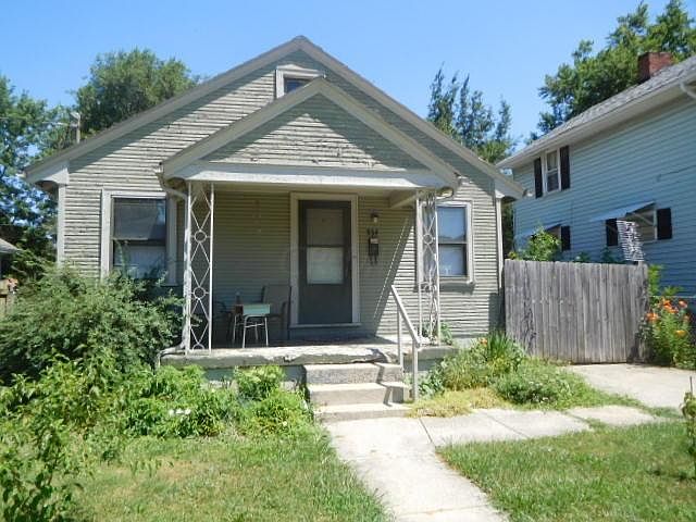 2nd image of 954 Lawrence Dr