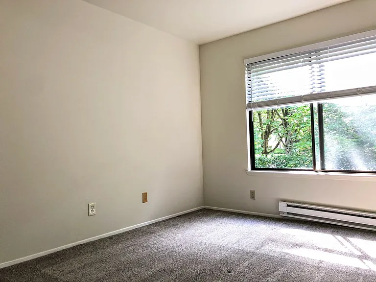 1256 Bellevue Way NE #2 — Photo 14