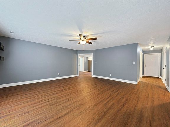 3rd image of 673 Patton Rd