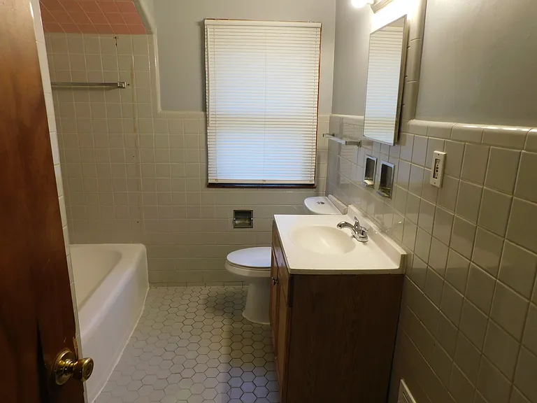 11539 Lakepointe St — Photo 7