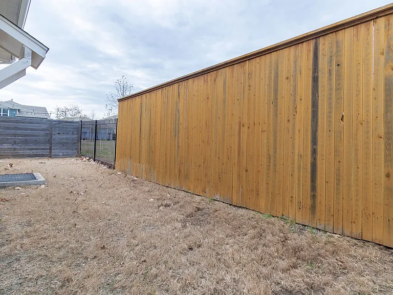 1410 Casa Dr — Photo 18