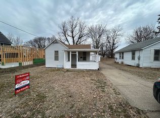 2041 Cedar St, Quincy, IL 62301