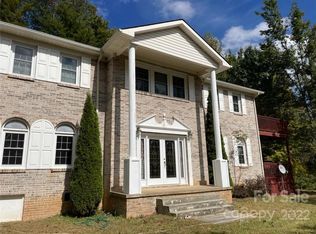 159 Cow Branch Rd, Green Mountain, NC 28740