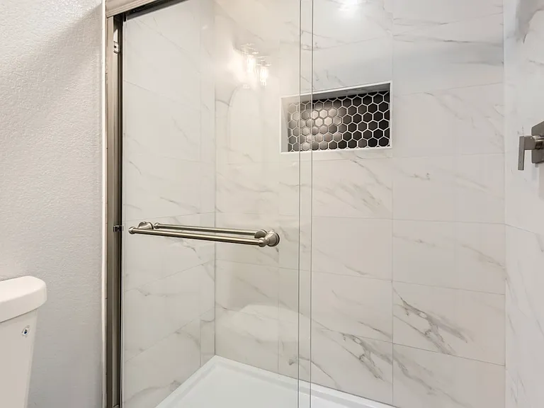 15721 E Lake Cir — Photo 14