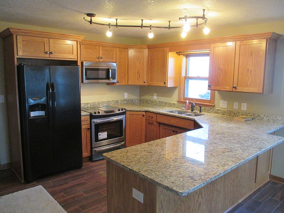 1st image of 864 9th Ave SE APT 2