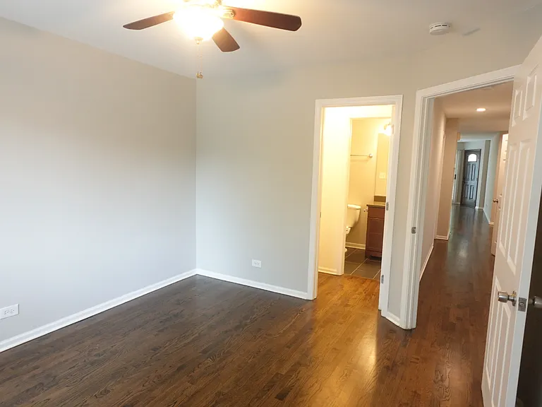 824 S Leavitt St #B — Photo 12