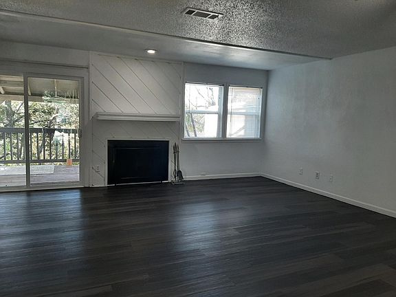 3rd image of 3601 N Hills Dr APT B