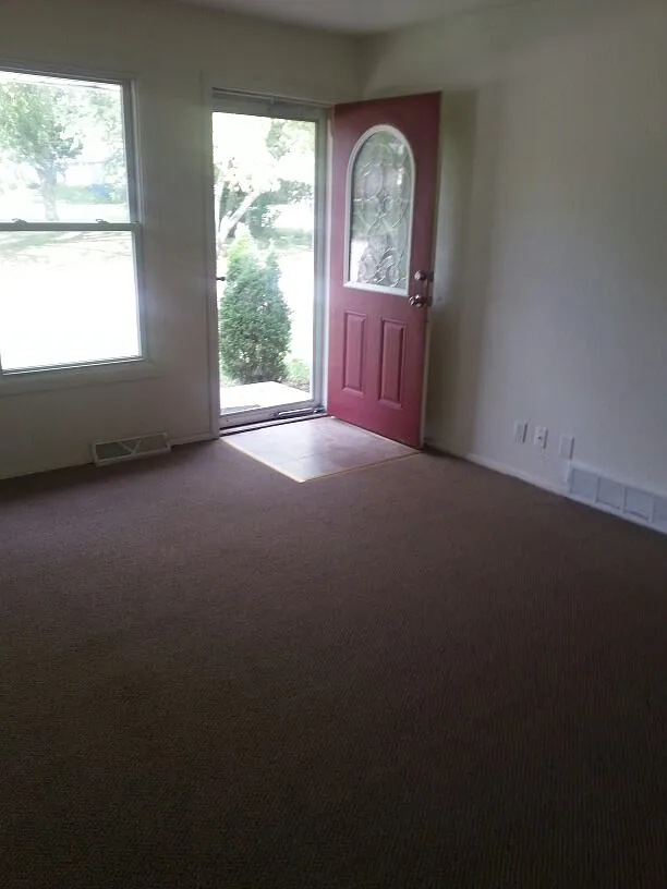 932 Shenandoah Ave photo 1