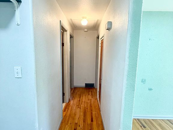 4th image of 757-DUPLEX Joyce St
