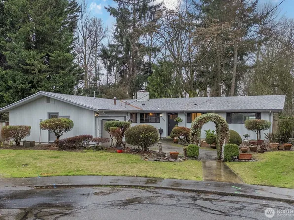 152 Christina Drive, Sumner, WA 98390