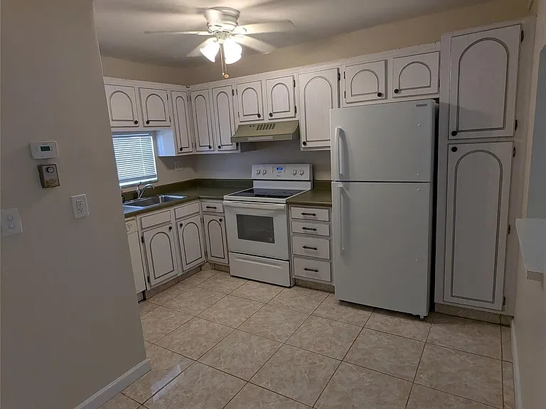 9800 N Hollybrook Lake Dr #9303 — Photo 2