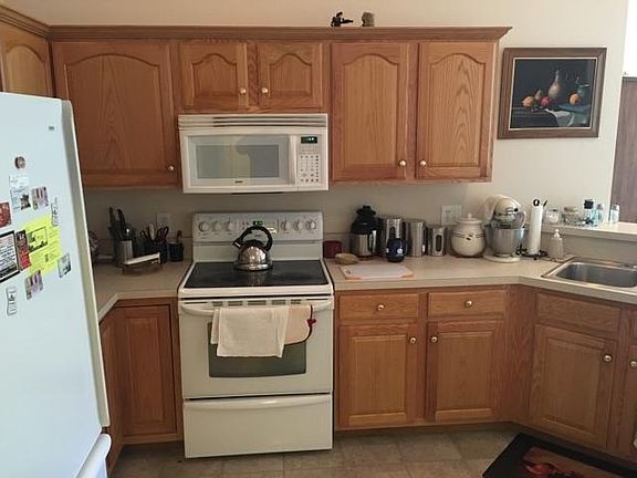 4th image of 8790 Linksway Dr