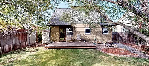 106 8th St Photo 1