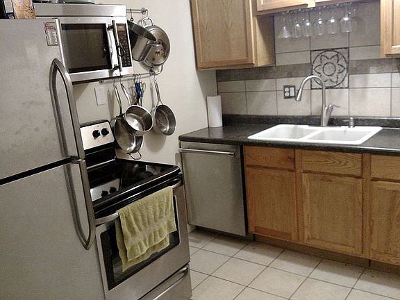 3rd image of 2156 Laurelwood Dr