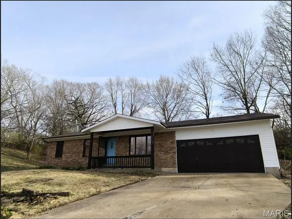 2745 Cathy Ann Dr, High Ridge, MO 63049
