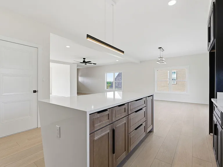 442 General John Payne Blvd — Photo 2