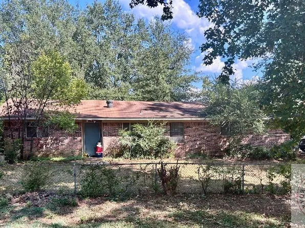605 Tanglewood Cir, Atlanta, TX 75551
