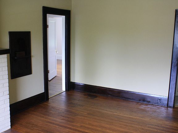 3rd image of 1105 Arlington Ave