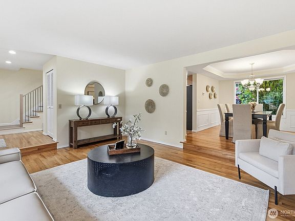 5th image of 3877 113th Avenue NE