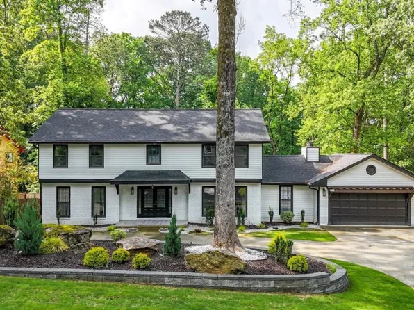 3270 Brookview Dr, Marietta, GA 30068