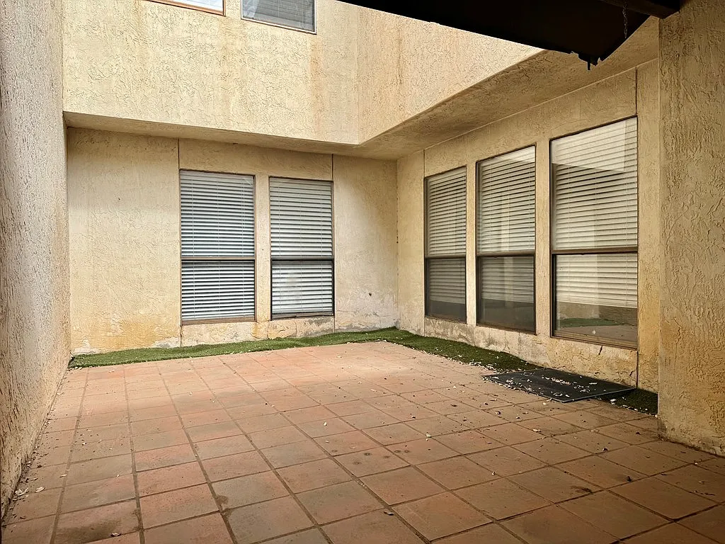 Building Photo - 4601 Lanham St #11