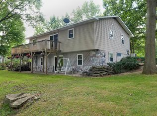 10725 Boniface Point Dr, Plainwell, MI 49080