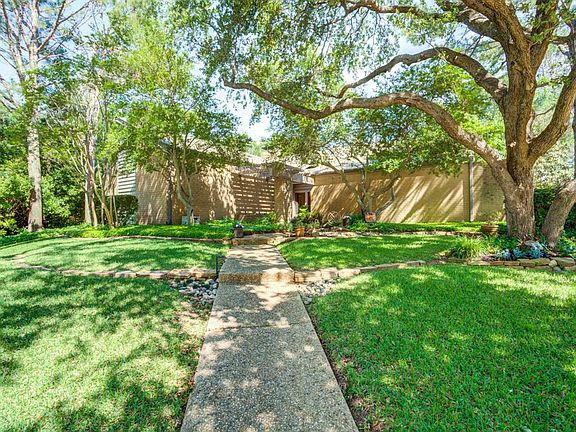 2nd image of 9801 Cross Creek Ct