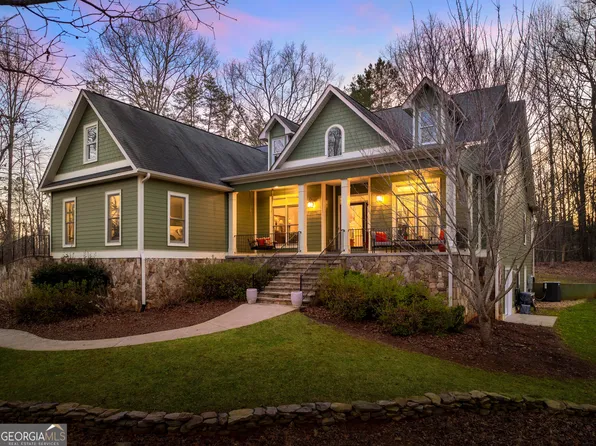 325 Shoals Ln, Clarkesville, GA 30523