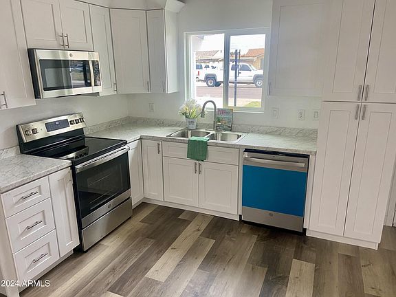 5th image of 3512 W VISTA Avenue