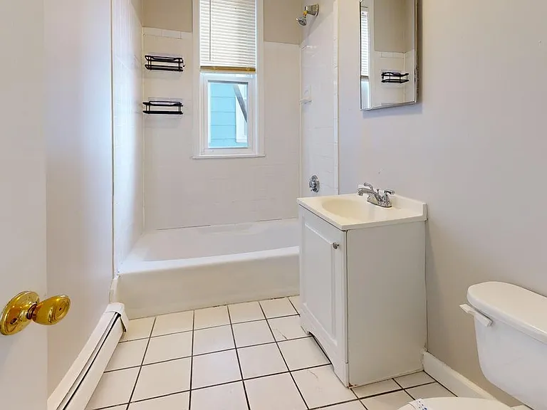 273 Maverick St #2 — Photo 5