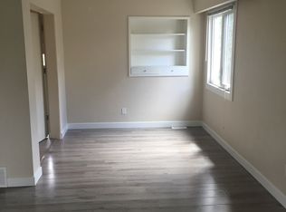 12407 132nd Ave NW, Edmonton, AB T5L3P8