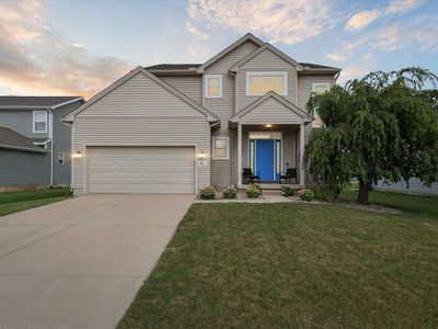 463 Hickory Bluff Ln, Chelsea, MI, 48118