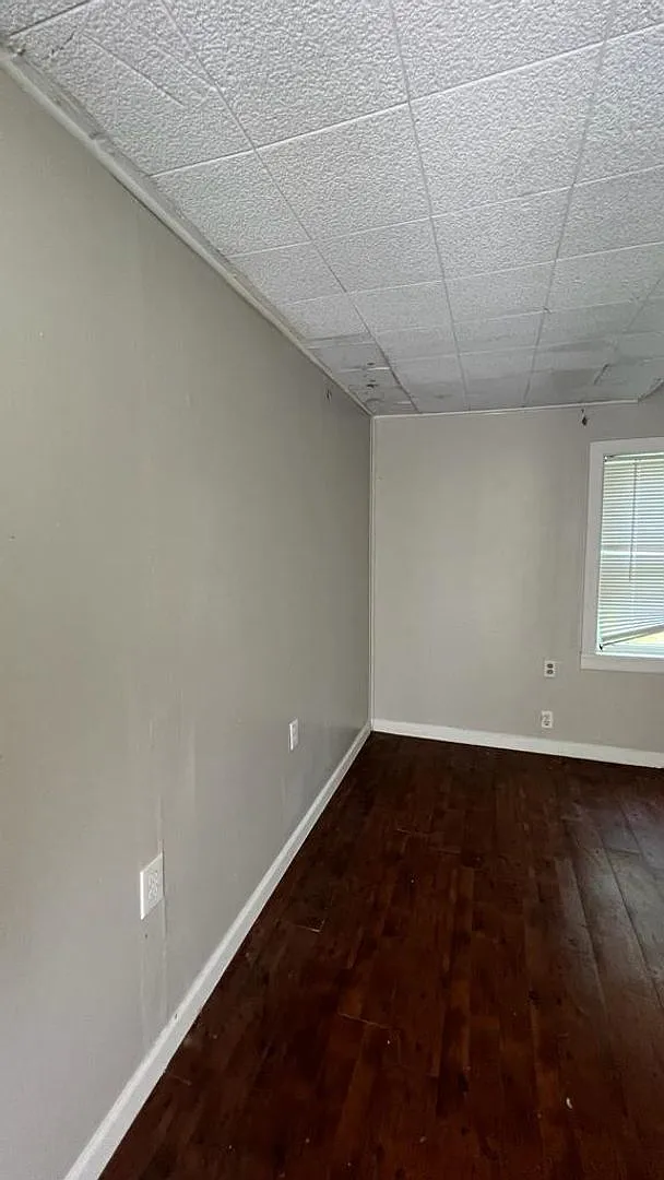 Building Photo - 2602 Tanglewood St