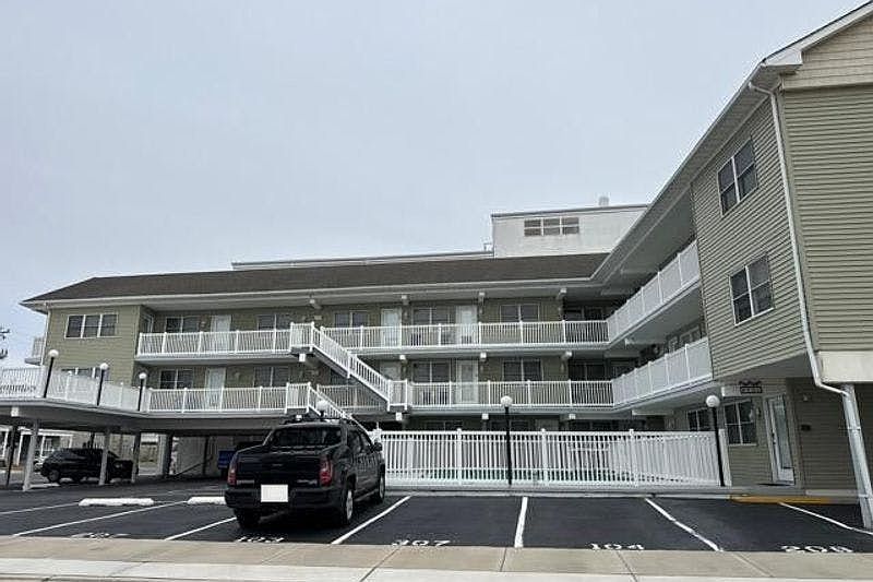 1st image of 7203 Atlantic Ave