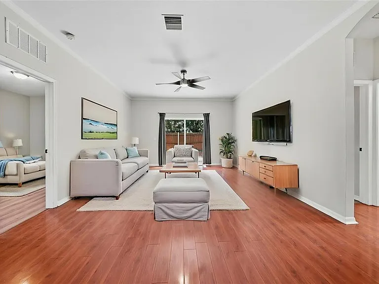 403 Laguna Mill Dr — Photo 8