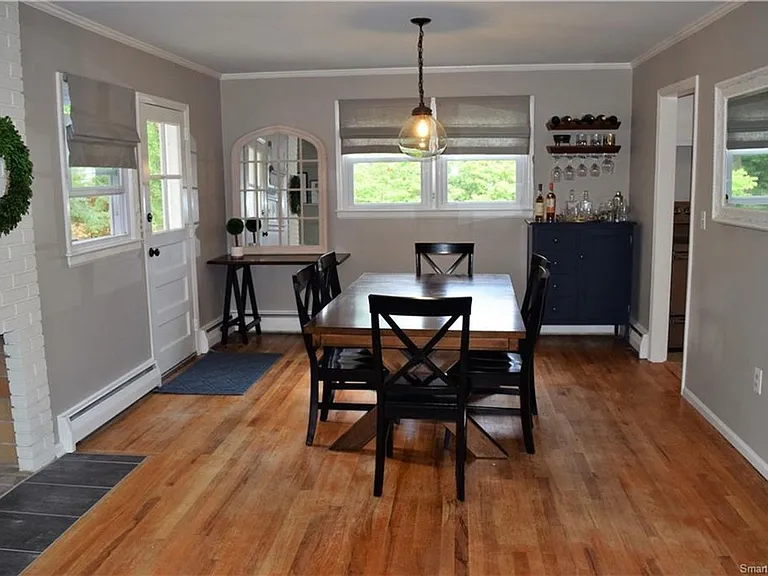 61 Carlyle Rd — Photo 4